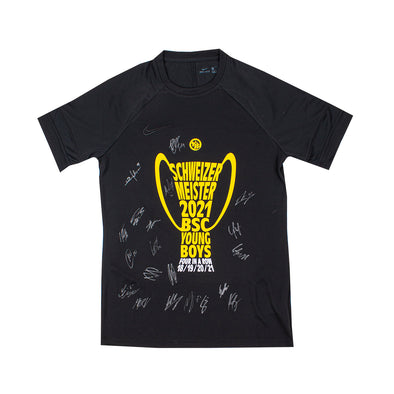 YB Nike T-Shirt Meister 20/21 von der 1. Mannschaft signiert